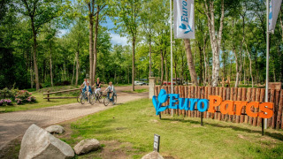 Fietsen op het park - EuroParcs Ruinen - Ruinen, Drenthe, Nederland